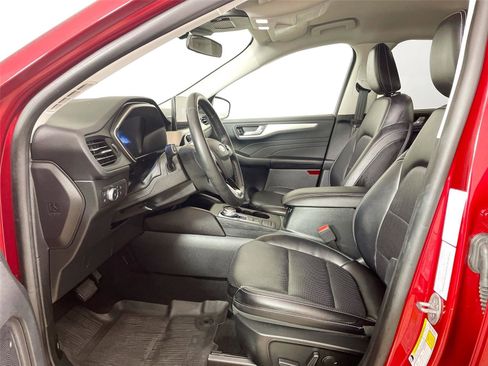 Used 2022 Ford Escape SEL w/ Technology Package AWD/4WD image 5