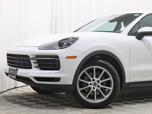 Used 2019 Porsche Cayenne image 2