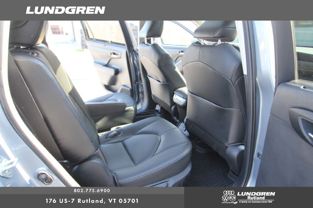 Used 2021 Toyota Highlander XLE AWD/4WD image 17