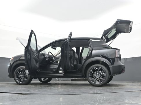 New 2025 Nissan Kicks SR image 42