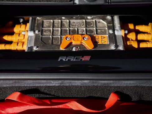 Used 2022 Ferrari SF90 Stradale image 23