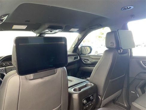 Used 2021 Chevrolet Tahoe Z71 w/ Rear Media and Nav Package image 21