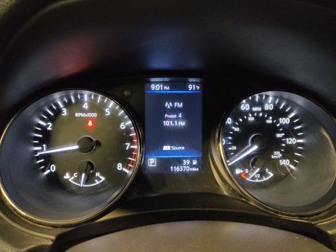 Used 2020 Nissan Rogue Sport S w/ Appearance Package FWD image 23