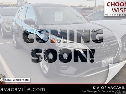 Used 2021 Nissan Kicks S