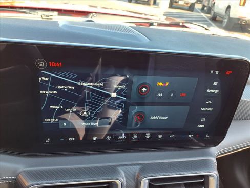 Used 2025 Ford Mustang Premium image 3