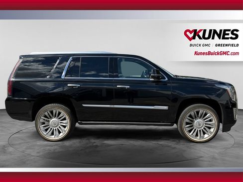 Used 2020 Cadillac Escalade Platinum AWD/4WD image 10