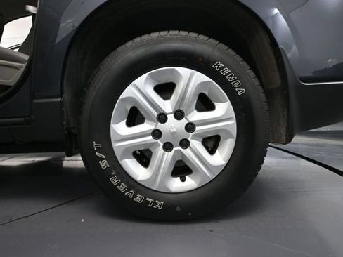Used 2014 Chevrolet Traverse LS FWD image 12