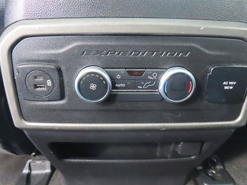Used 2021 Ford Expedition XLT RWD image 32