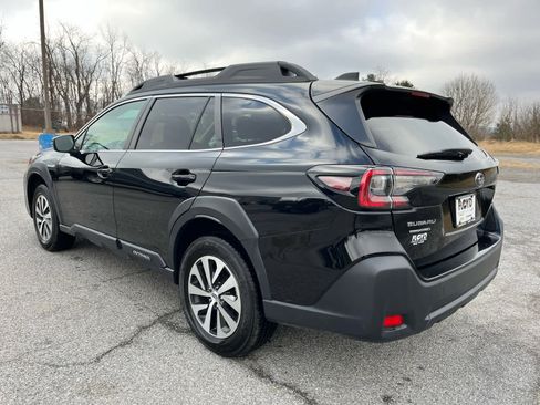 Used 2024 Subaru Outback Premium image 5