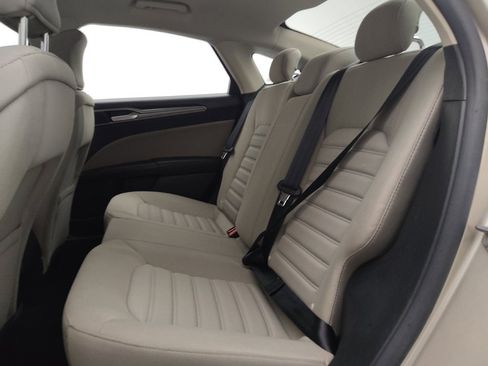 Used 2018 Ford Fusion S image 18