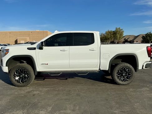Used 2021 GMC Sierra 1500 AT4 image 2
