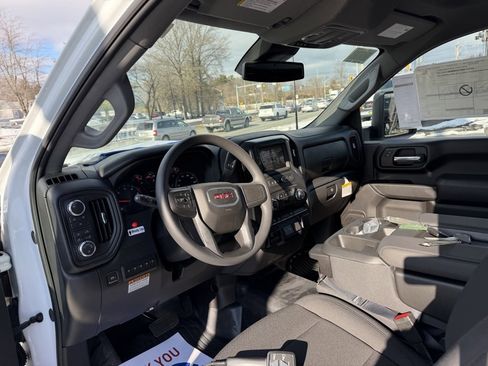 New 2025 GMC Sierra 3500 Pro w/ Convenience Package image 10