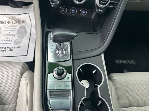 Used 2023 Genesis G70 2.0T RWD image 21