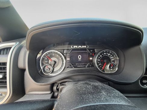 Used 2022 RAM 1500 Big Horn AWD/4WD image 12
