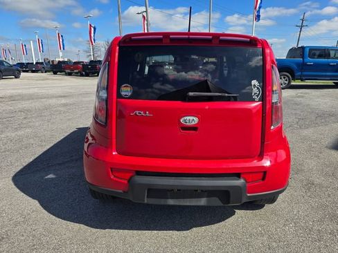 Used 2010 Kia Soul Sport FWD image 4