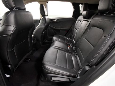 Used 2020 Ford Escape Titanium w/ Titanium Premium Package 2.0 AWD/4WD image 15