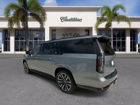 Certified 2023 Cadillac Escalade ESV Sport Platinum AWD/4WD image 10