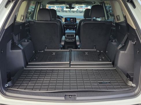 Certified 2025 Volkswagen Atlas SE w/ Panoramic Sunroof Package image 29