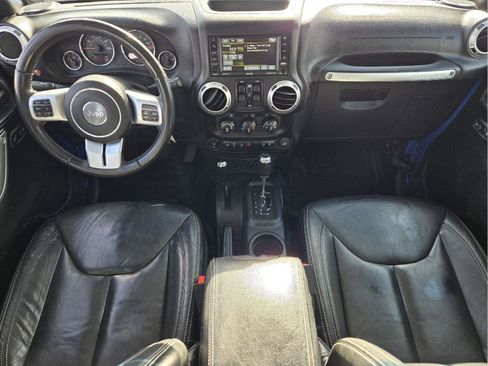 Used 2016 Jeep Wrangler Unlimited Rubicon AWD/4WD image 24