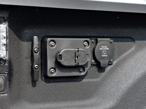 New 2026 RAM 2500 Tradesman AWD/4WD image 17