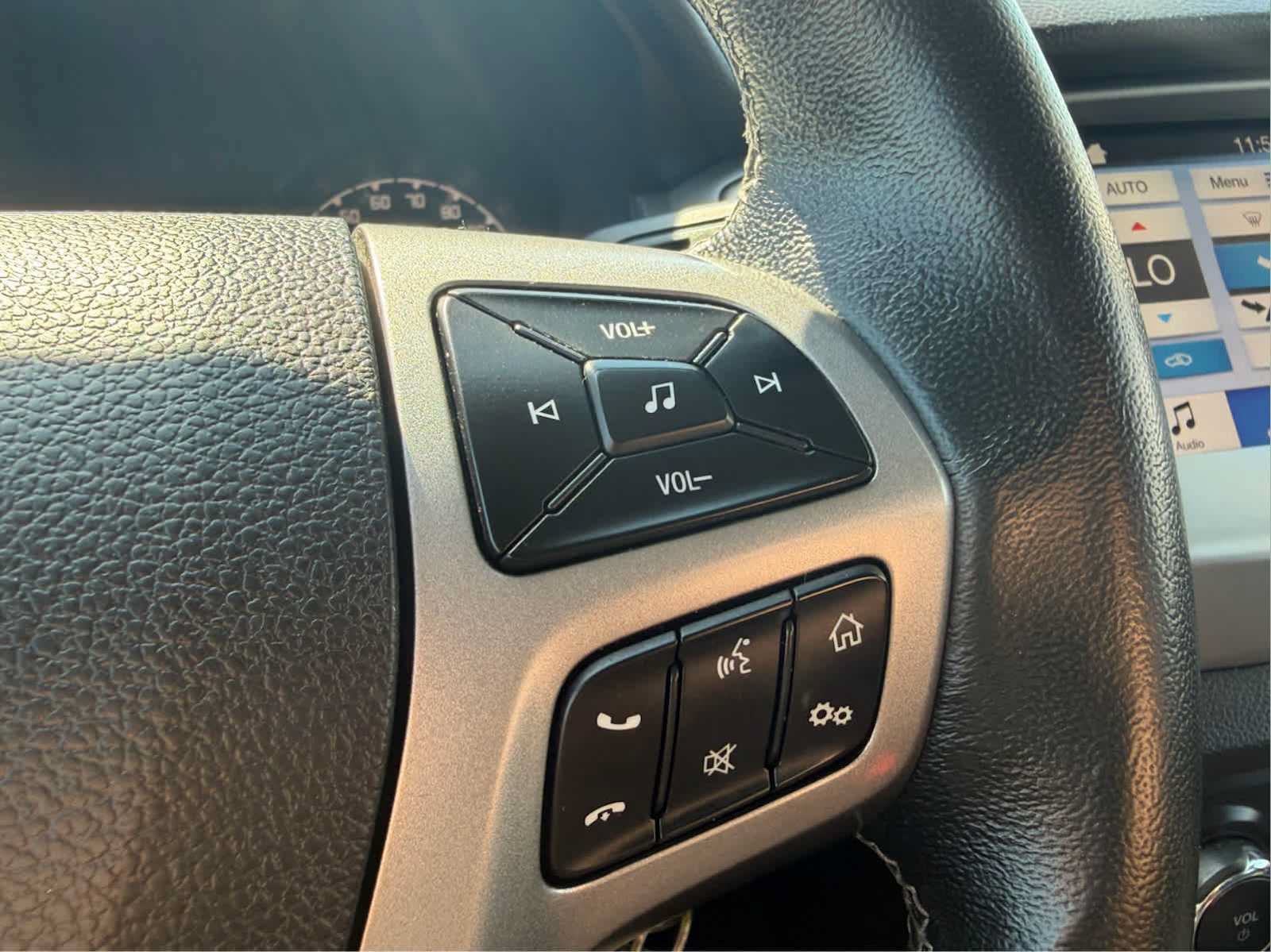 Used 2019 Ford Ranger XLT w/ Equipment Group 302A Luxury AWD/4WD image 17