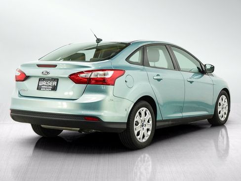Used 2012 Ford Focus SE FWD image 5