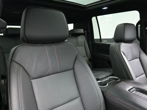 Used 2024 Chevrolet Suburban RST w/ Sport Performance Package AWD/4WD image 29