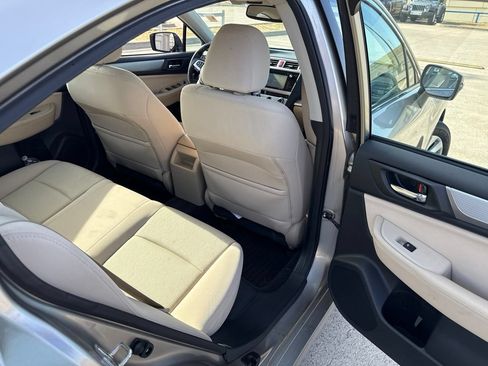 Used 2015 Subaru Legacy 2.5i Premium AWD/4WD image 13