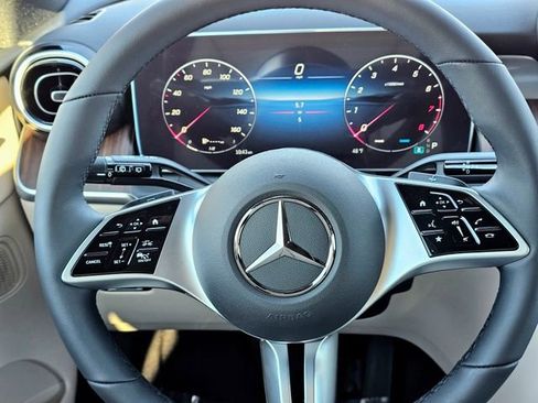 New 2026 Mercedes-Benz GLC 300 4MATIC image 31