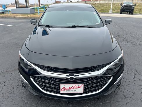 Used 2024 Chevrolet Malibu RS image 2