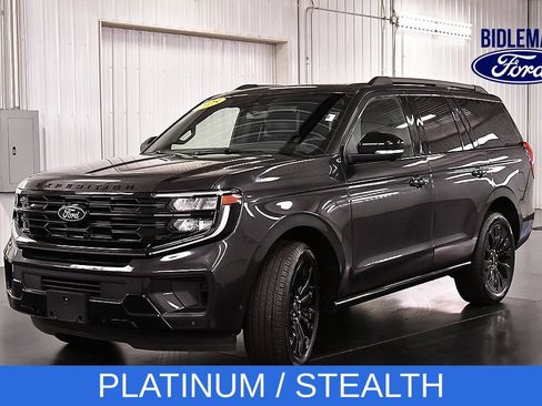 Used 2025 Ford Expedition Platinum w/ Stealth Appearance Package AWD/4WD image 3
