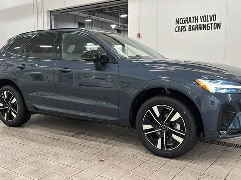 Used 2026 Volvo XC60 B5 Core w/ Climate Package image 3