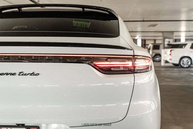Used 2023 Porsche Cayenne Turbo AWD/4WD image 61