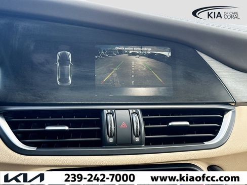 Used 2023 Alfa Romeo Giulia AWD w/ Quick Order Package 22X Lusso image 31