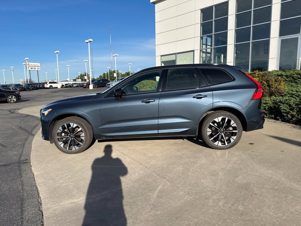 Used 2026 Volvo XC60 B5 Plus AWD/4WD image 8