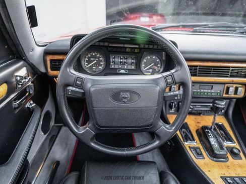 Used 1991 Jaguar XJS V12 Convertible RWD image 35