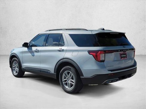 New 2026 Ford Explorer Active w/ Active Comfort Package image 9