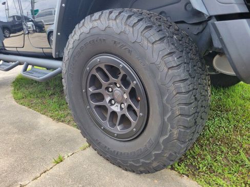 Used 2023 Jeep Wrangler Unlimited Sport AWD/4WD image 9