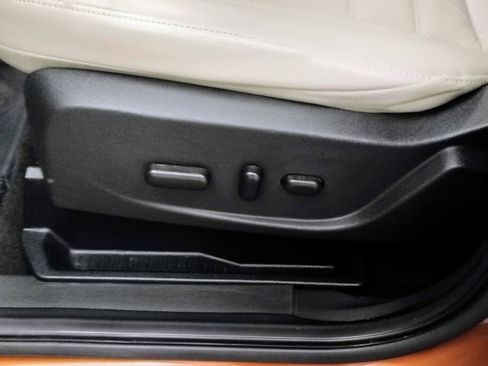 Used 2017 Ford Escape Titanium FWD image 25