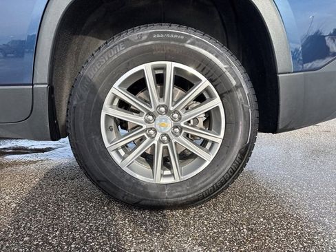 Certified 2023 Chevrolet Traverse LT image 9