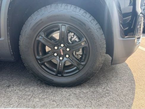 Used 2023 GMC Acadia AT4 w/ Trailering Package AWD/4WD image 6