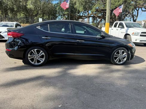 Used 2017 Hyundai Elantra Limited w/ Limited Tech Package 04 image 6