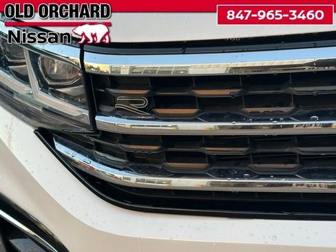 Used 2022 Volkswagen Atlas Cross Sport SEL R-Line image 10