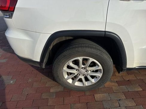 Used 2022 Jeep Grand Cherokee Laredo E RWD image 15