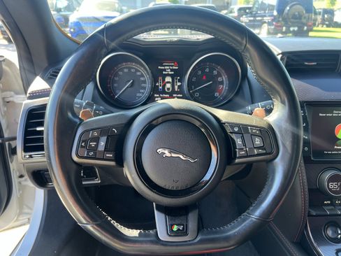 Used 2015 Jaguar F-TYPE R image 22