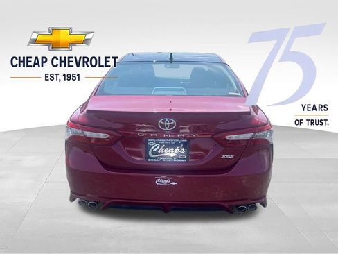 Used 2018 Toyota Camry XSE FWD image 4