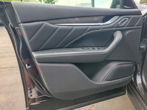 Used 2022 Maserati Levante GT image 18