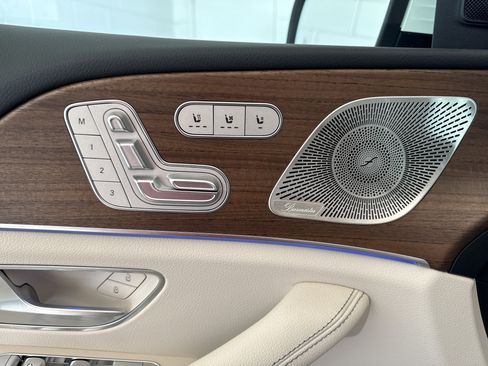 New 2026 Mercedes-Benz GLS 450 4MATIC image 19