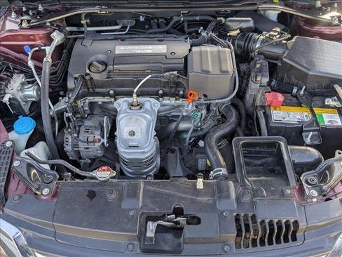 Used 2015 Honda Accord Sport image 21