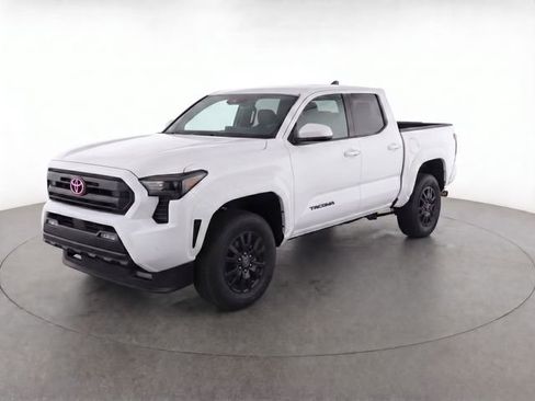 Certified 2025 Toyota Tacoma SR5 image 10